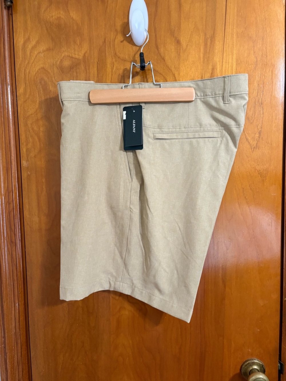 NWT Alfani Warm Walnut Alpha Tech shorts 38” waist 8” inseam